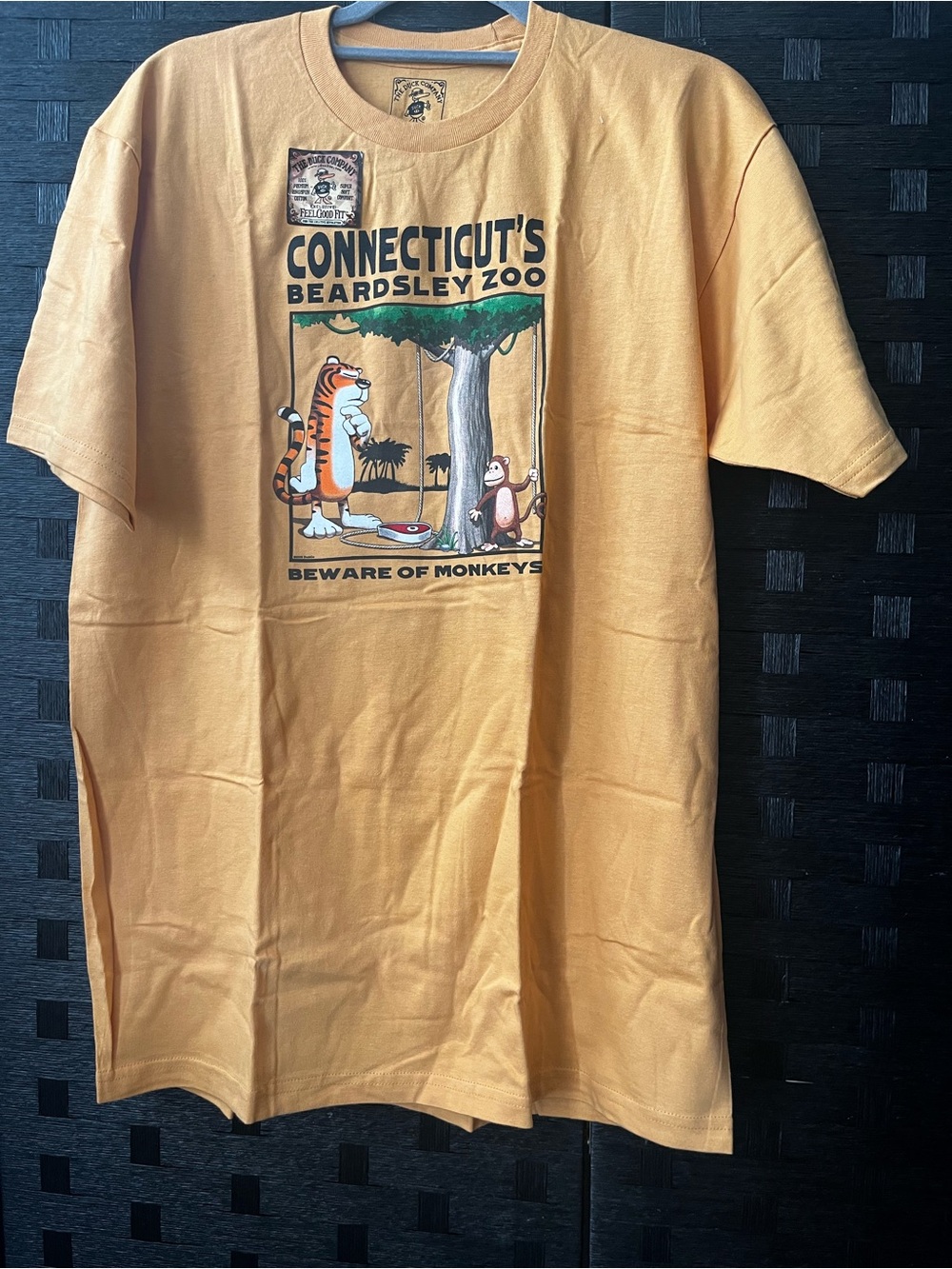 Connecticut Beardsley Zoo Beware of Monkeys Graphic T-Shirt Size Large